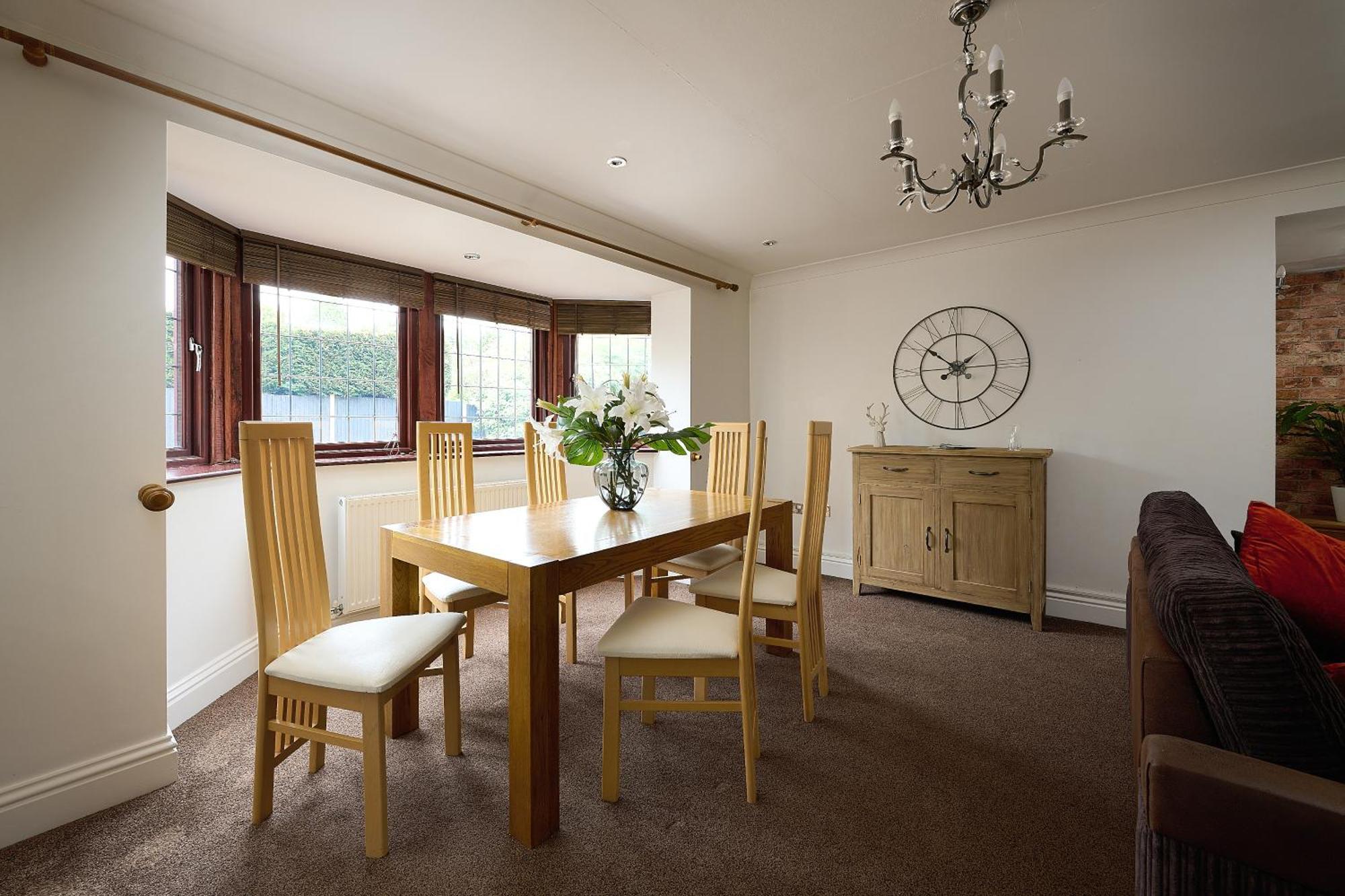 Spacious Home For Large Families And Contractors Wolverhampton Exterior foto